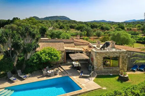 Nice house in fantastic location in countryside by Renthousing
