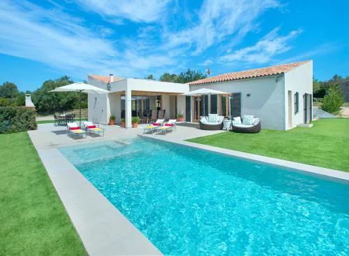Owl Booking Villa Mir - Luxury Retreat