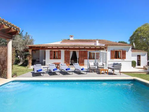 Stylish Two-Bedroom Anere Villa