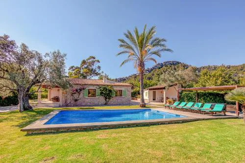 Villa Can Gallardo by Sealand Villas