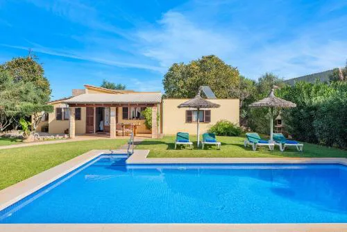 Villa Can Roig Pollensa by JS Villas