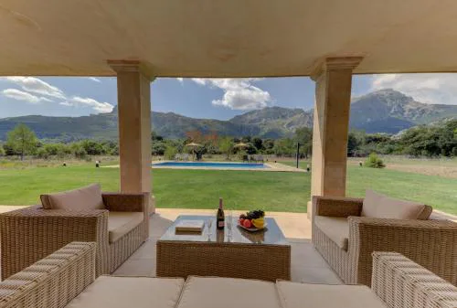 Villa Vall Den March II