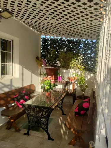 Alba 2 apartamento y Alba 3 habitación con baño