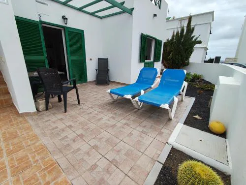 MarySol 2 Apartment with terrace close to the sea