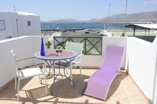 MarySol 6 terrace with sea views, close to the sea