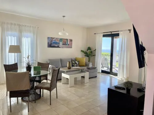 HomeForGuest Villa 7 in Salobre Golf with nice views to the mountains