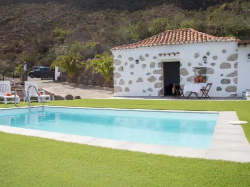 Vivelorural Abuela María 1, chill garden pool