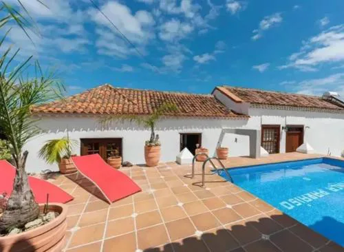Charming house with shared pool in San Cristóbal de La Laguna