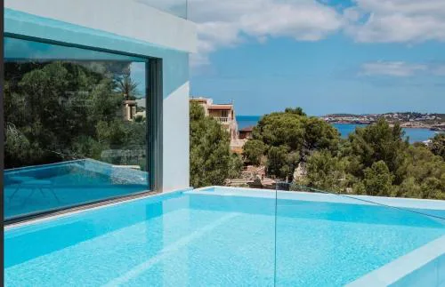 Villa with private beach