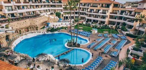 501.Serene studio with large terrace and pool