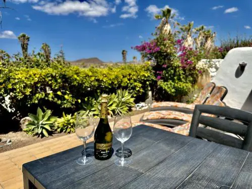Bella Villa, Golf del Sur