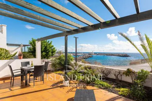 Oceanfront Holiday with Stunning Views LBR650
