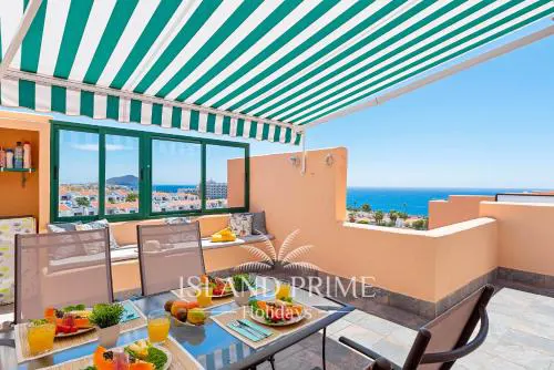 Sea Views and Heated Pool in Golf del Sur TLP512