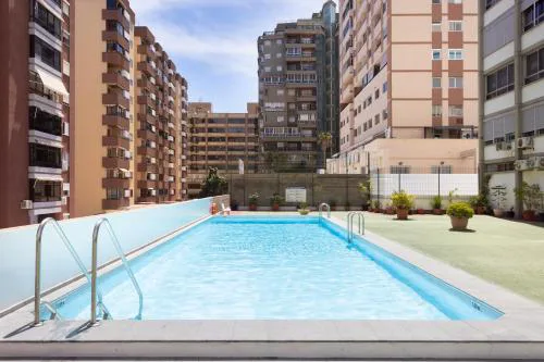 Home2Book Bright Apt & Communal Pool Santa Cruz