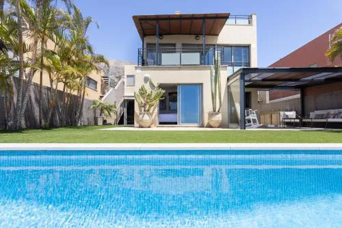 Home2Book Ocean View Villa, Private Pool & Garden