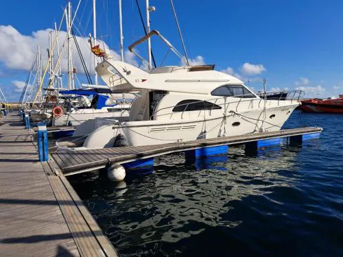 Luxury Yacht in Santa Cruz Port optional at extra cost plus Tour with Skipper & Stewardess, cocktails, food, islandwide pick-up and return