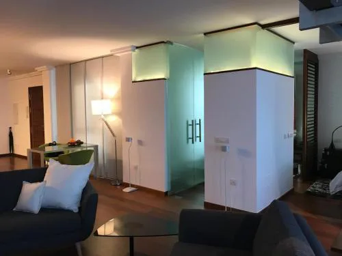 Minimalista y elegante Atico Loft