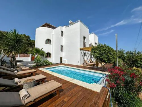 Villa Retreats