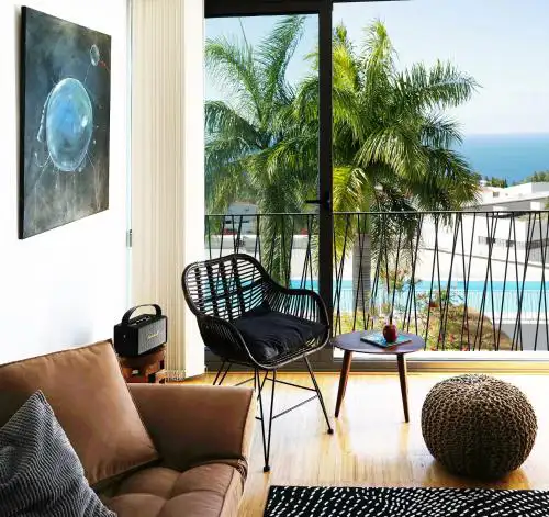 FEEL GOOD Ferienapartment mit Meerblick und Pool