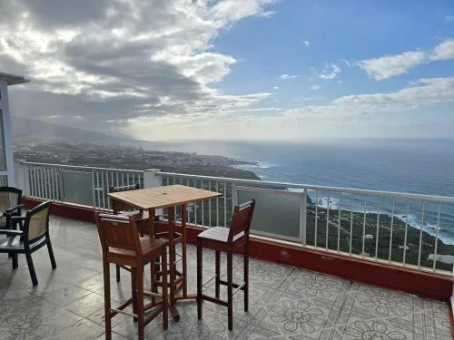 Penthouse with Panoramic Terrace and Views of Mount Teide
