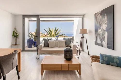 SISSI BOUTIQUE - THE TERRACE BETWEEN OCEAN AND TEIDE