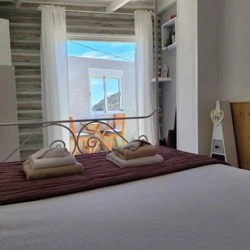 Hikers Haven Courtyard Apartment Tamaimo Tenerife