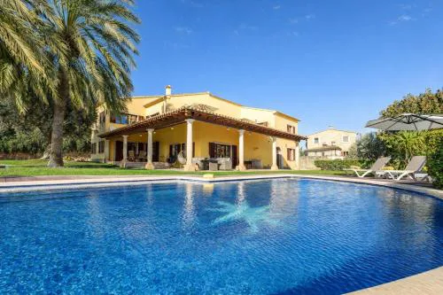 Villa Nobleza, oasis con piscina y gimnasio a 2 min del centro