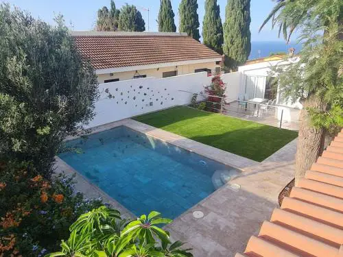 Casa Sandra, private saltwater pool and garden