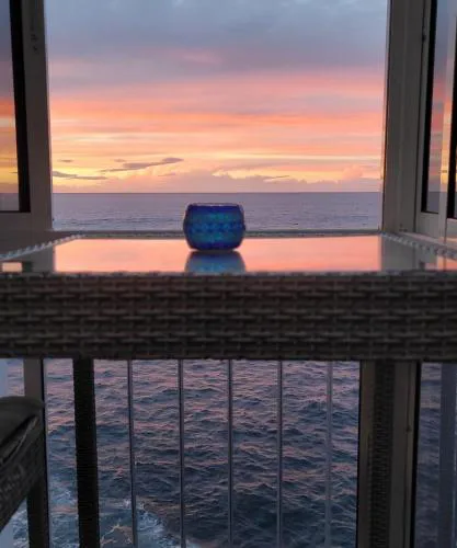 Ocean Whisper suite