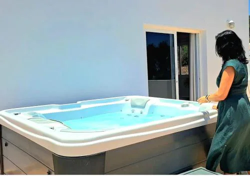Calma View Jacuzzi