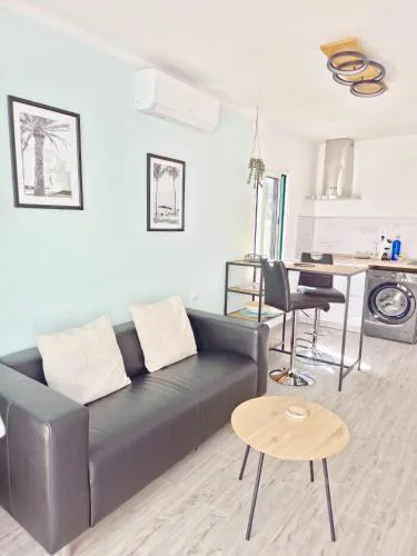 Bungalow Aqua Sol - Playa Roca residence - Sea front access - Free AC - WiFi