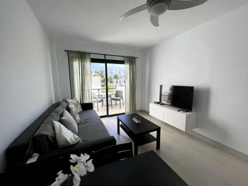 Casa Feliz - one bedroom central apartment with communal pool