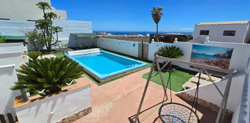 Direktly at our Swimming pool - Relax - Aduls only