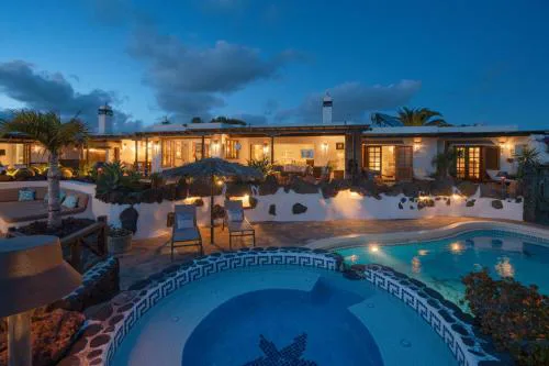 Lanzahost Luxury Finca Paraiso