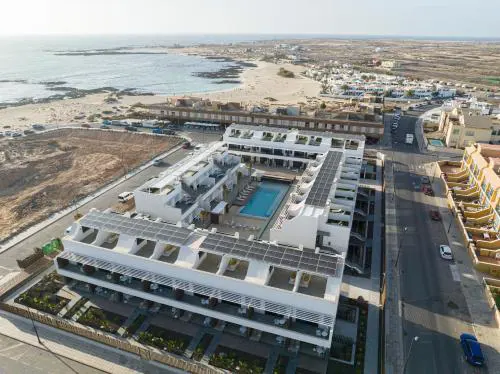 Esmeralda Cotillo Homes by LIVVO