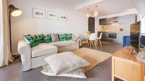 Puipana, precioso apartamento con piscina