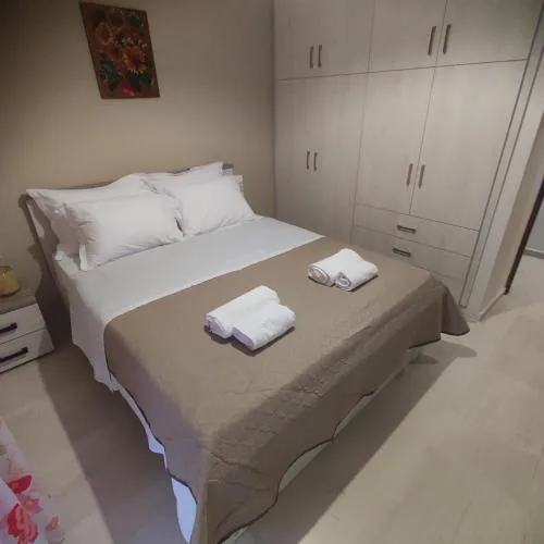 Ioli's apartment