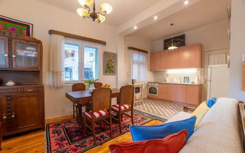 Casa di Toula - Authentic 50s Apartment