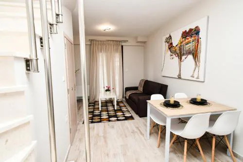 Comfy and stylish apt2