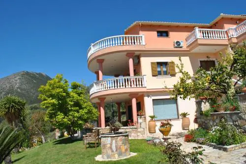 Amaryllis House