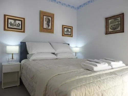 Flisvos sea view rooms