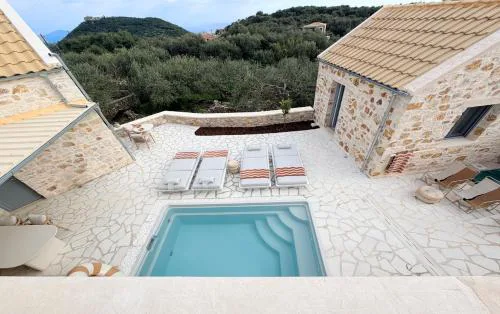 Two Houses Parga