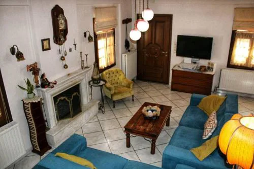 Viktoria's apartment in the center of Parga