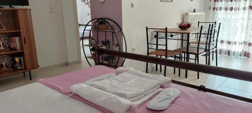 Andigonis House - near beach