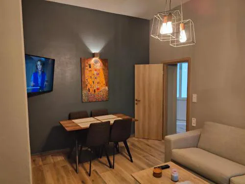 Deluxe Center Apartment - Preveza