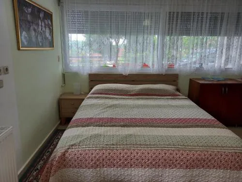 Eva Rooms