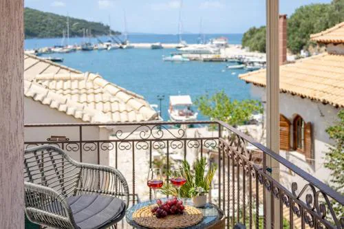 Esperides Studios-Seaside Stay with View in Syvota