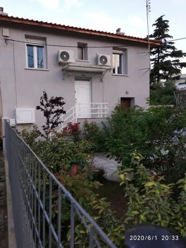 Anadora 2: Hospitable stone house with yard