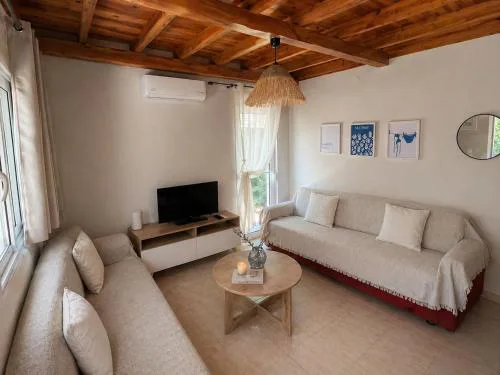 Wooden Loft 3min Walk to Beach