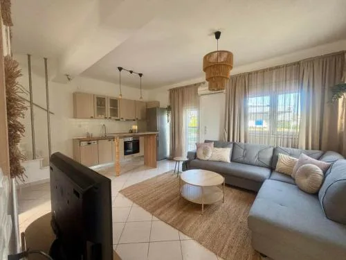 Amaya Villa Karyani